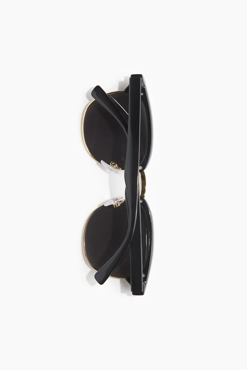 اتش اند ام نظارة شمسية